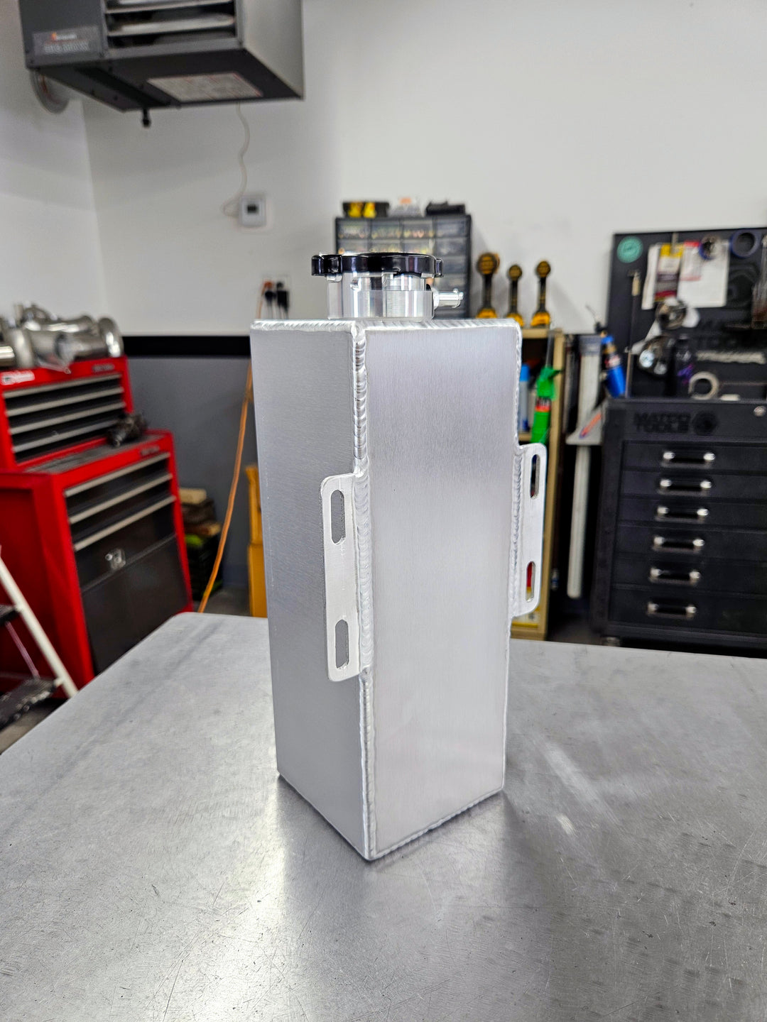 Universal Coolant Expansion Tank - 3 Quart